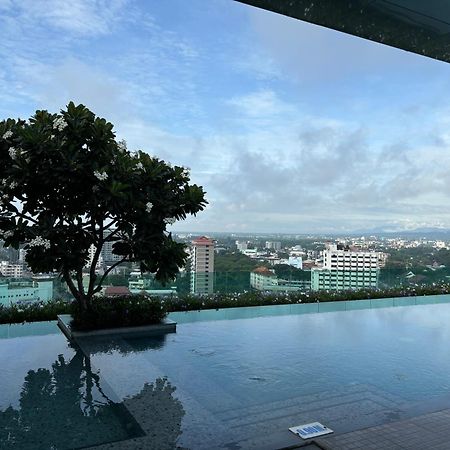 Astra Bee Friend Chiangmai Hotel Chiang Mai Exterior photo